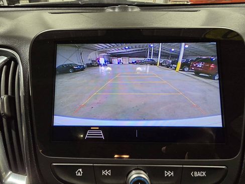 Used 2019 Chevrolet Malibu LT FWD image 41