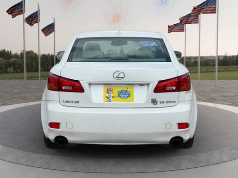 Used 2007 Lexus IS 250 RWD image 9
