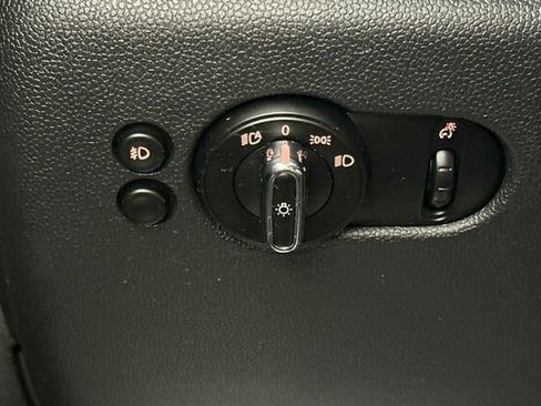 Used 2018 MINI Cooper S image 30