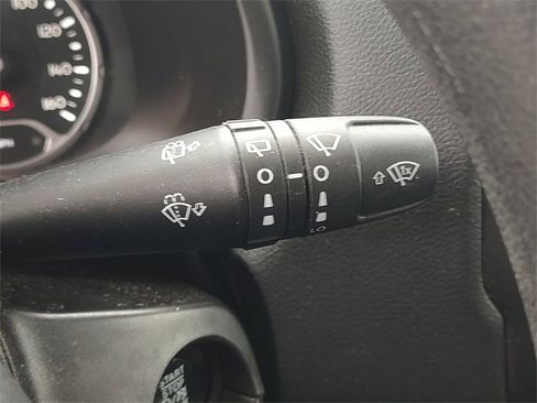 Used 2020 Jeep Renegade Sport w/ UConnect 7.0 Group image 25