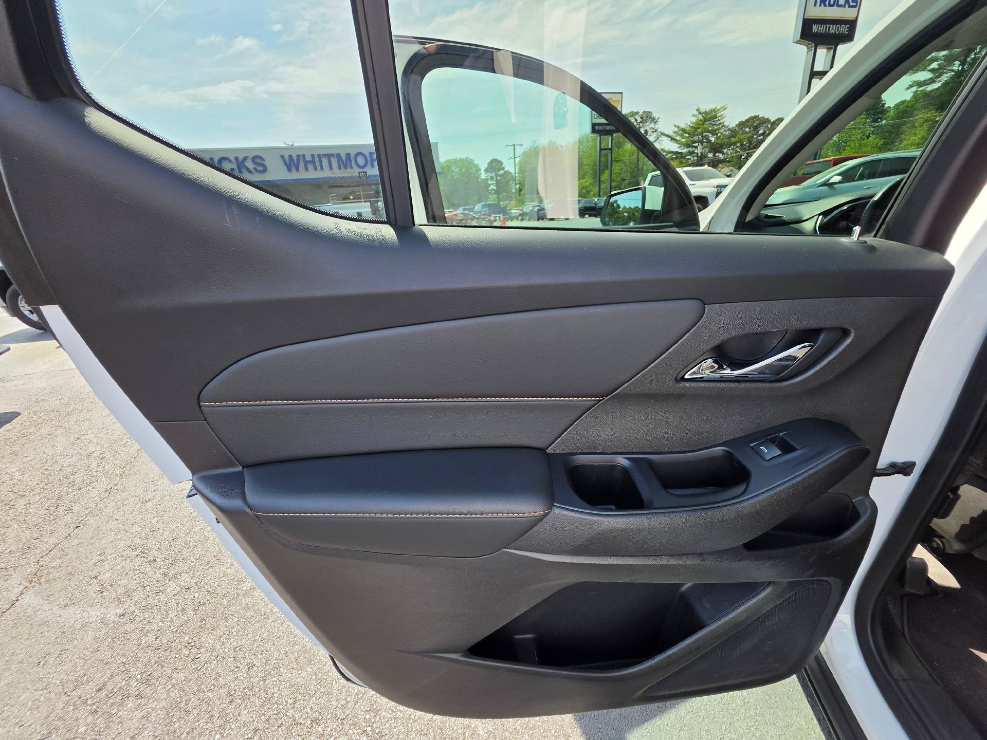 Used 2021 Chevrolet Traverse LT AWD/4WD image 17