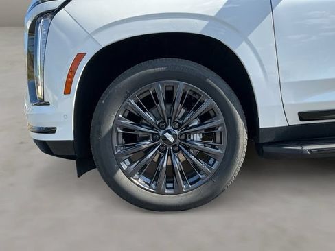 Used 2025 Cadillac Escalade Sport w/ LPO, ONYX Package AWD/4WD image 22