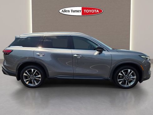 Used 2023 INFINITI QX60 Luxe w/ Cargo Package FWD image 6