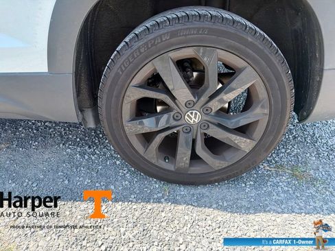 Used 2022 Volkswagen Taos SE FWD image 20
