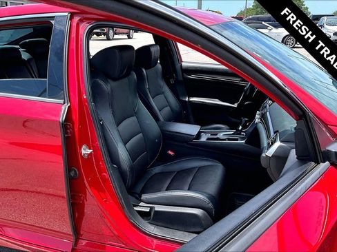 Used 2018 Honda Accord Sport image 28