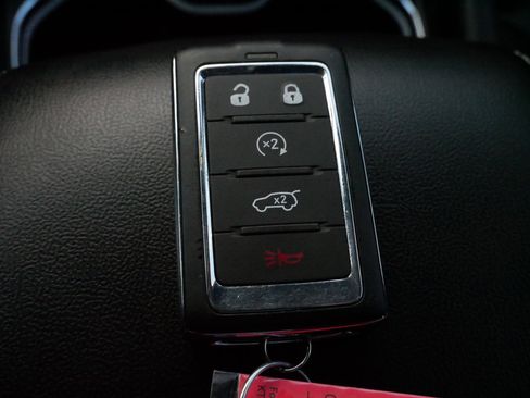 Used 2024 Jeep Grand Cherokee L Limited w/ Black Appearance Package image 32