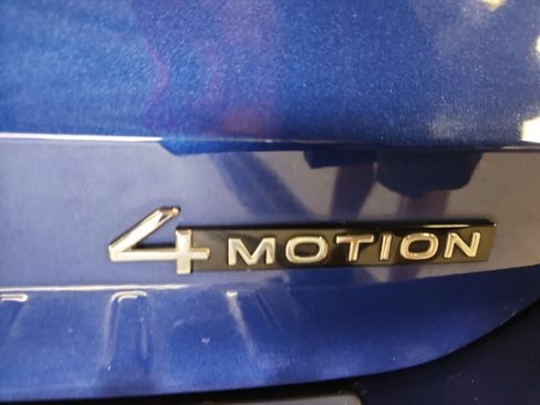 Used 2022 Volkswagen Taos SE AWD/4WD image 39
