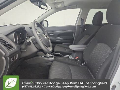 Used 2025 Mitsubishi Outlander Sport ES AWD/4WD image 19
