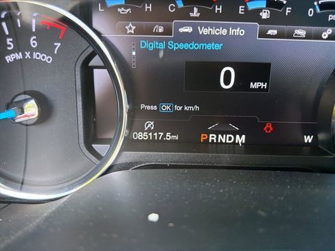 Used 2019 Ford Expedition Platinum RWD image 13