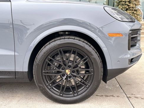 New 2026 Porsche Cayenne Coupe image 11