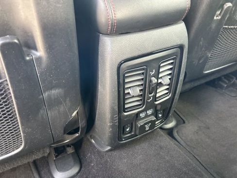 Used 2022 Dodge Durango R/T w/ Blacktop Package image 13