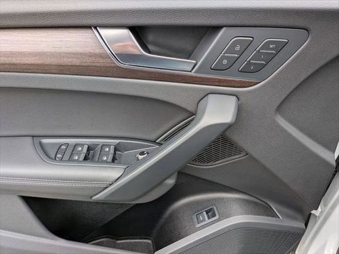 Certified 2023 Audi Q5 2.0T Premium Plus w/ Premium Plus Package image 10