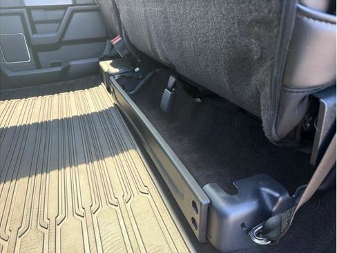 Used 2020 Ford F150 Lariat image 27