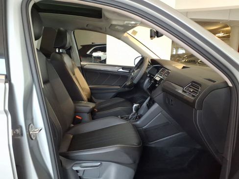 Used 2022 Volkswagen Tiguan SE AWD/4WD image 20