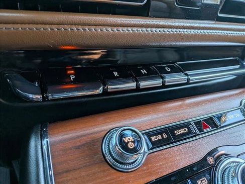 Used 2022 Lincoln Aviator Reserve w/ Equipment Group 201A image 11