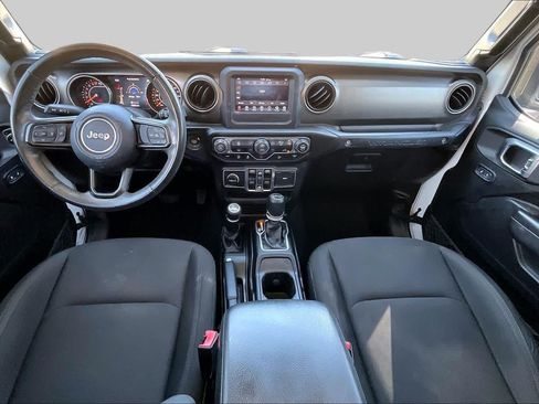 Used 2018 Jeep Wrangler Unlimited Sport S AWD/4WD image 14