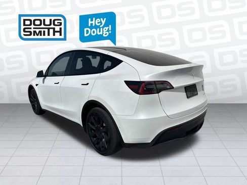 Used 2021 Tesla Model Y Long Range AWD/4WD image 4