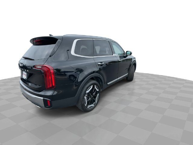 Used 2025 Kia Telluride S FWD image 8