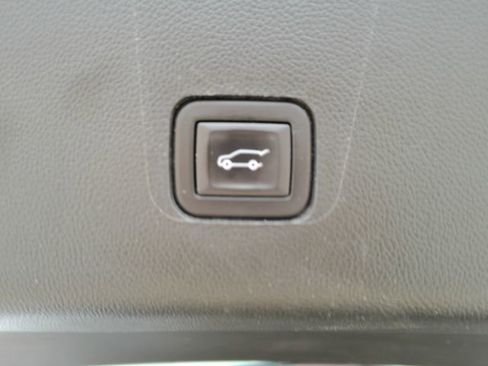 Used 2023 Chevrolet Traverse LT w/ LPO, Cargo Package image 27