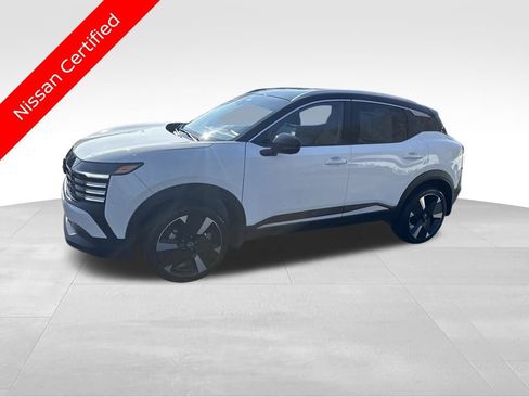 Used 2025 Nissan Kicks SR w/ Interior Electronics Package image 2