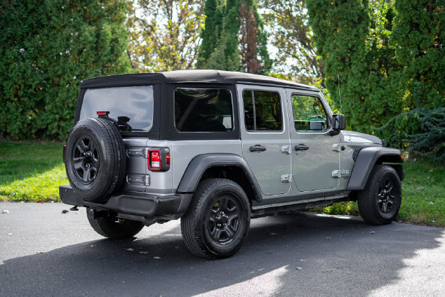 Used 2018 Jeep Wrangler Unlimited Sport AWD/4WD image 5
