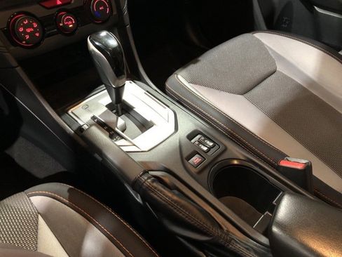 Used 2018 Subaru Crosstrek 2.0i Premium w/ Popular Package #2 image 19