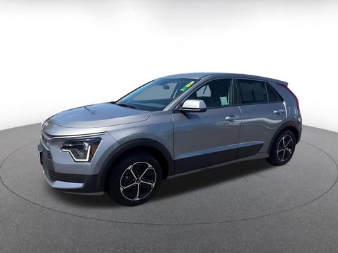 Used 2026 Kia Niro LX FWD image 8