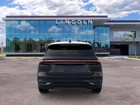 New 2026 Lincoln Nautilus Premier AWD/4WD image 5