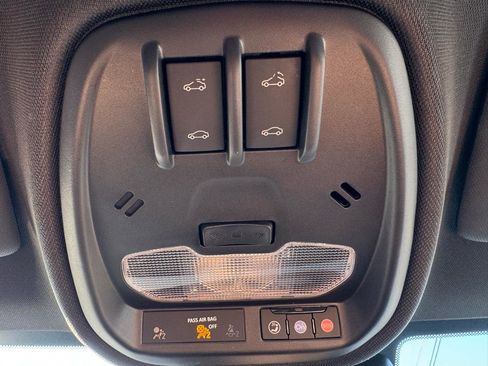 Used 2025 Buick Envista Avenir image 26