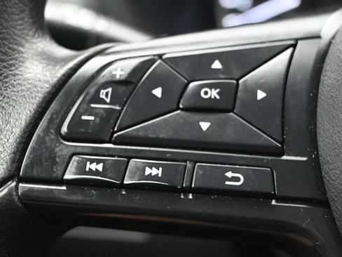 Used 2025 Nissan Sentra S FWD image 17