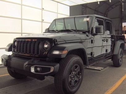 Used 2025 Jeep Gladiator Sport