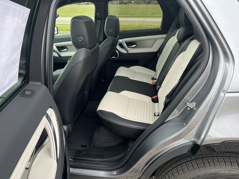 New 2026 Land Rover Discovery Sport Landmark image 20