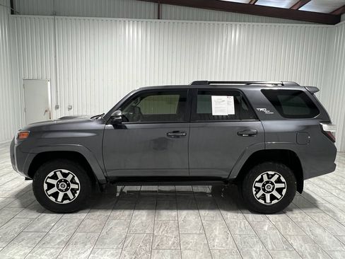 Used 2021 Toyota 4Runner TRD Off-Road Premium image 2