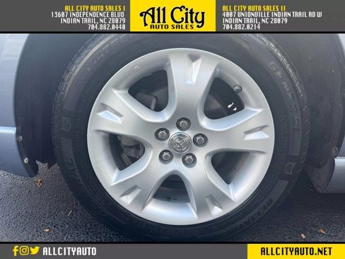 Used 2008 Toyota Matrix XR image 27