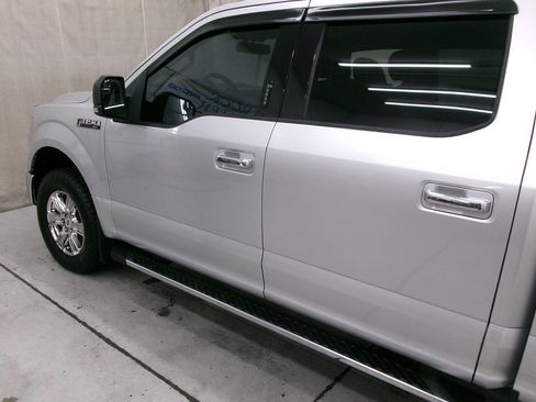Used 2016 Ford F150 XLT w/ Equipment Group 302A Luxury AWD/4WD image 7