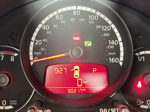 Used 2013 Volkswagen Beetle 2.0T image 14