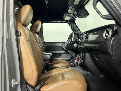 Used 2021 Jeep Wrangler Unlimited Rubicon AWD/4WD image 10