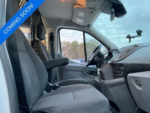 Used 2018 Ford Transit 250 130 Low Roof w/ Exterior Upgrade Package image 3