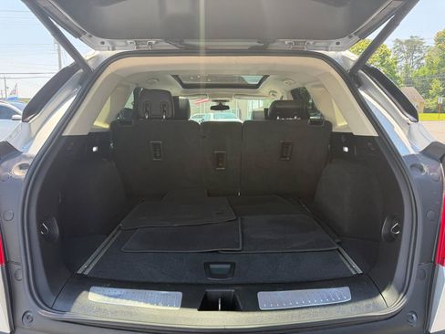 Used 2019 Cadillac XT5 Premium Luxury AWD/4WD image 25