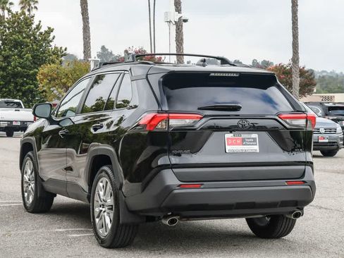 Used 2025 Toyota RAV4 XLE Premium w/ Weather Package FWD image 7