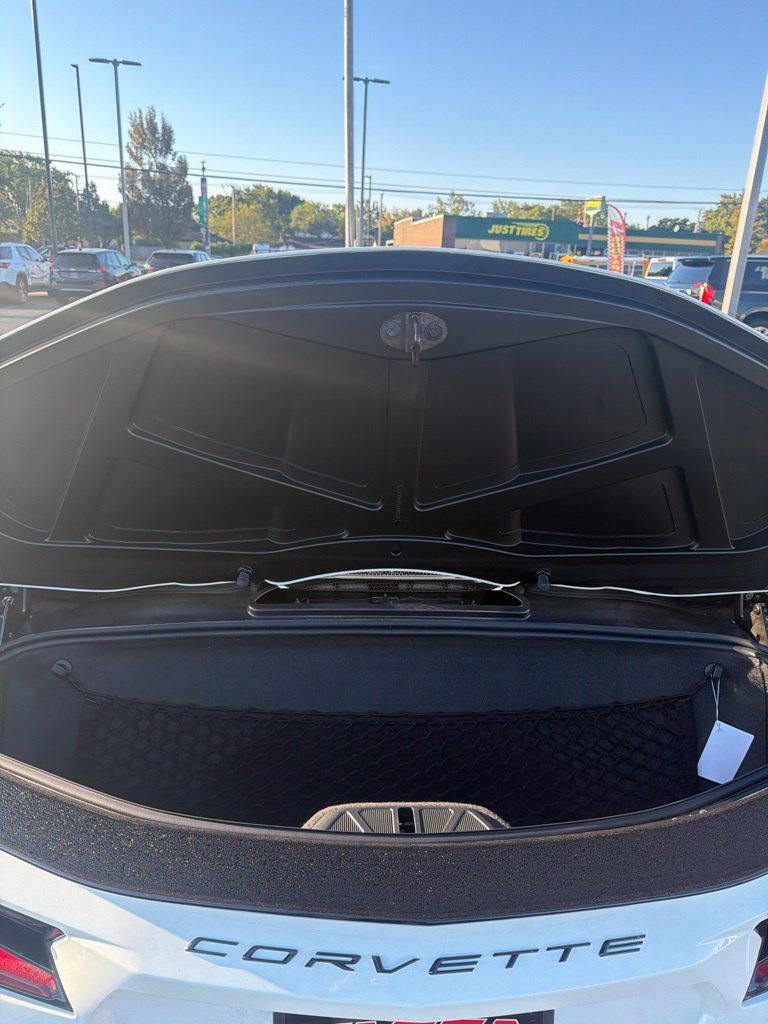 Used 2026 Chevrolet Corvette Stingray Preferred Conv w/ Stealth Interior Trim Package RWD image 17