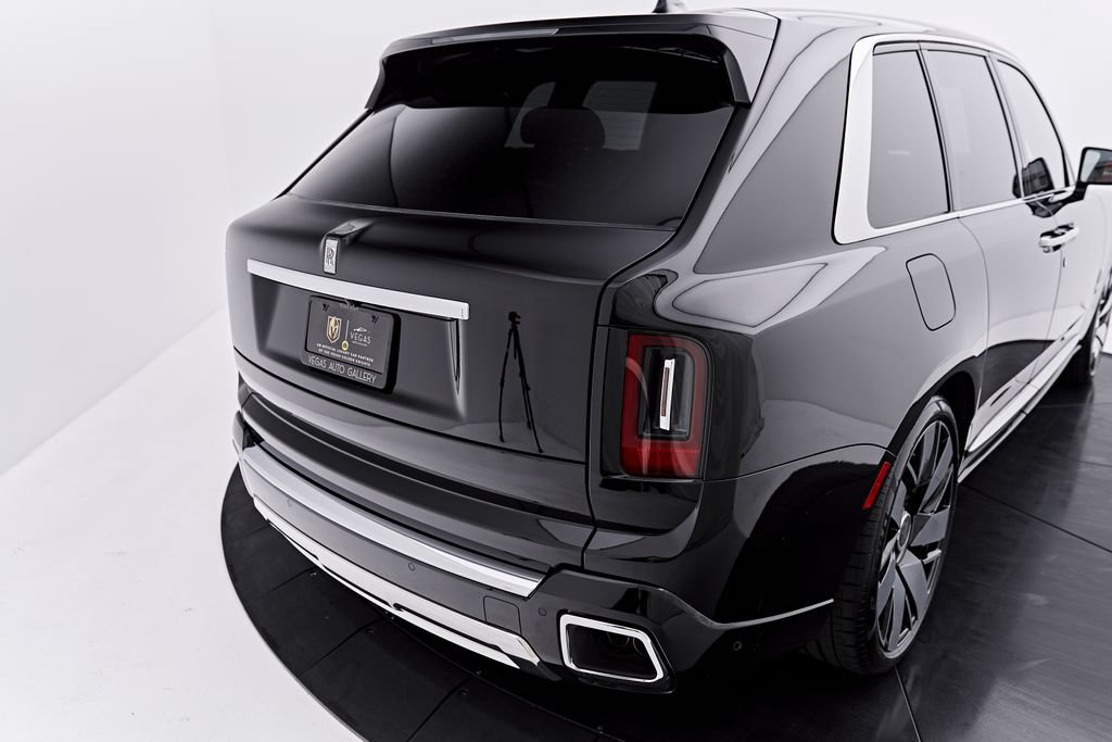 Used 2026 Rolls-Royce Cullinan w/ Cullinan Package AWD/4WD image 22