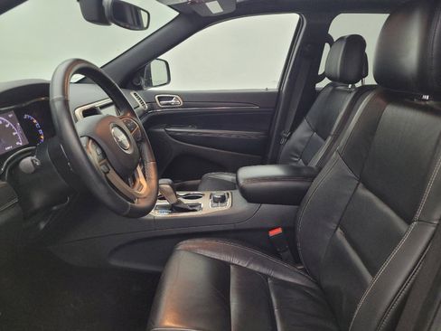 Used 2017 Jeep Grand Cherokee Limited image 17