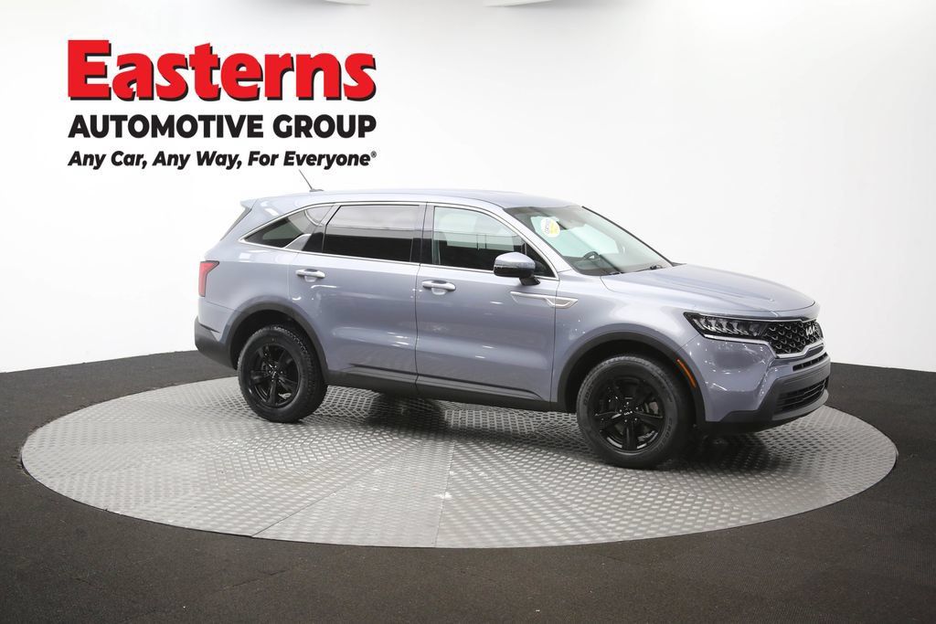 Used 2023 Kia Sorento LX AWD/4WD image 46