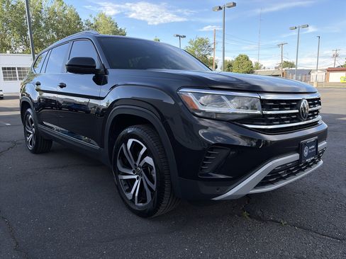 Used 2023 Volkswagen Atlas SEL AWD/4WD image 4