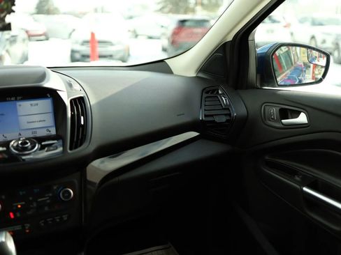 Used 2019 Ford Escape Titanium image 38