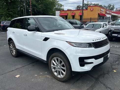 Used 2024 Land Rover Range Rover Sport SE AWD/4WD image 2