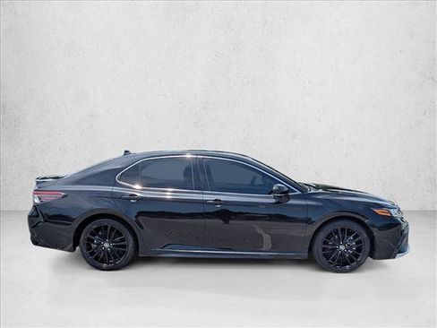 Used 2023 Toyota Camry XSE FWD image 4