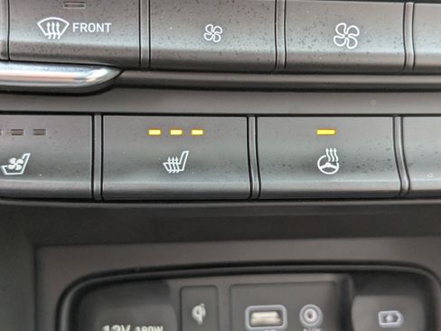 Used 2019 Hyundai Santa Fe AWD image 25