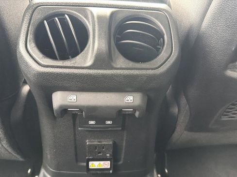 Used 2025 Jeep Wrangler Unlimited Rubicon 4xe w/ Safety Group AWD/4WD image 16